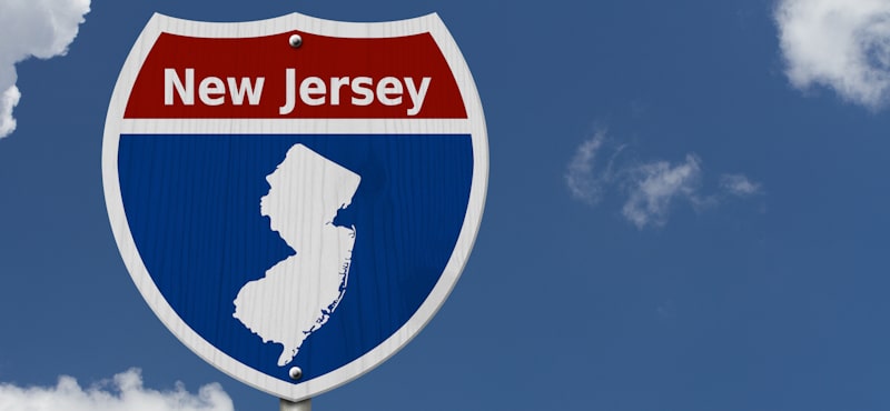 new jersey state in road sign