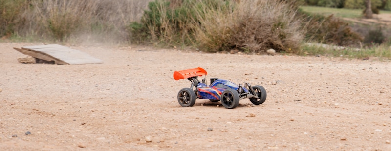 red and blue fast rc car