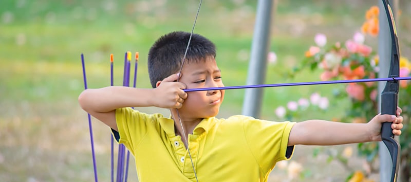 asian kid purple arrow