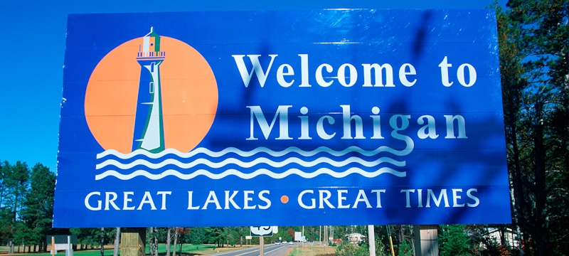 welcome sign michigan